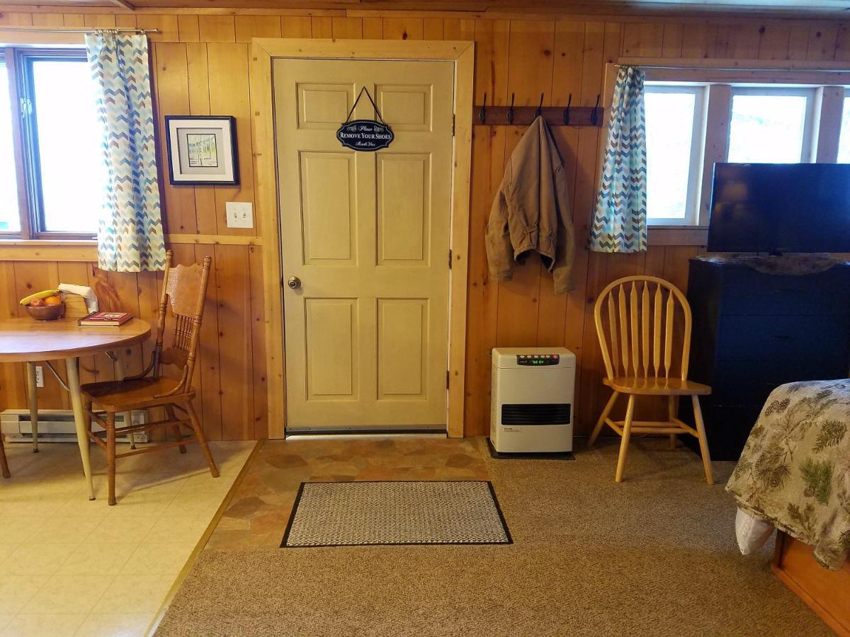Northwoods Cottage Bed And Breakfast Fairbanks Exterior photo