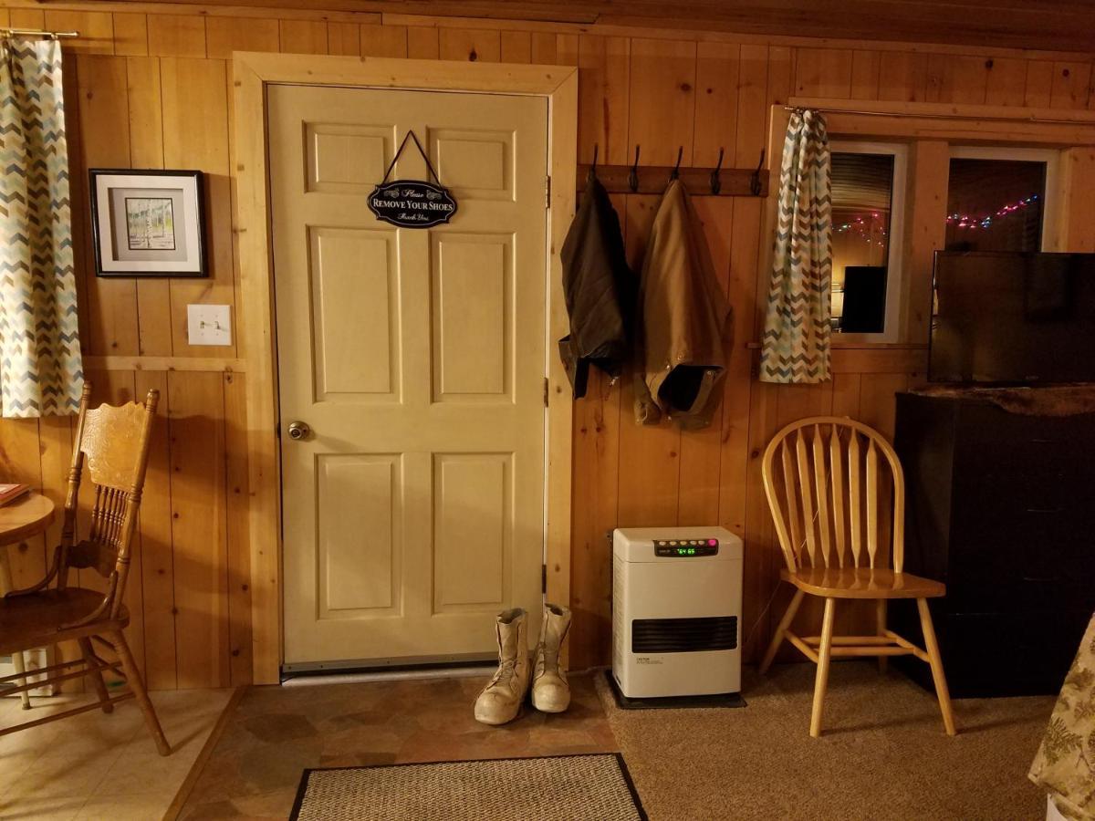 Northwoods Cottage Bed And Breakfast Fairbanks Exterior photo